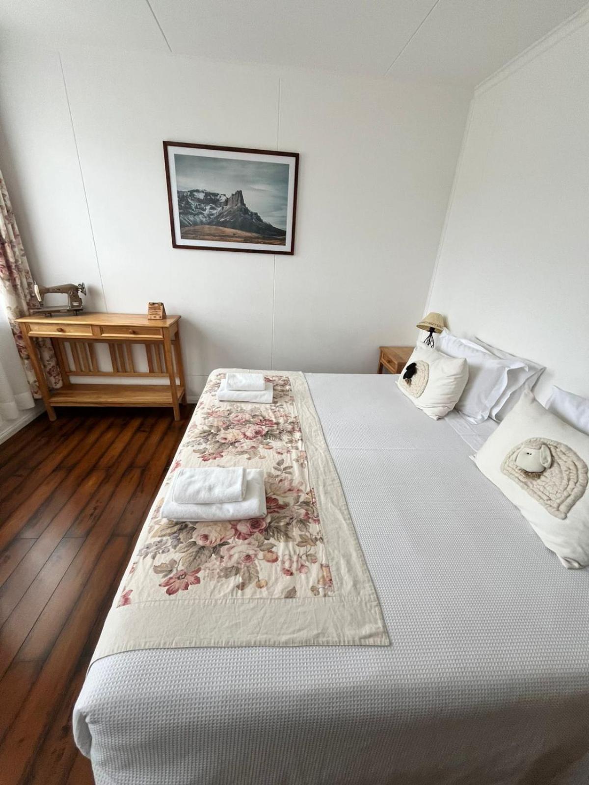 Cerro Castillo Hotel Estancia El Ovejero Patagonico מראה חיצוני תמונה